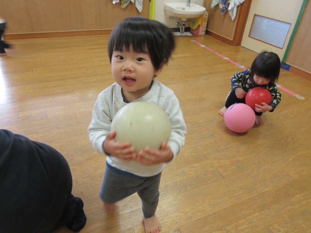 ボール遊びの様子