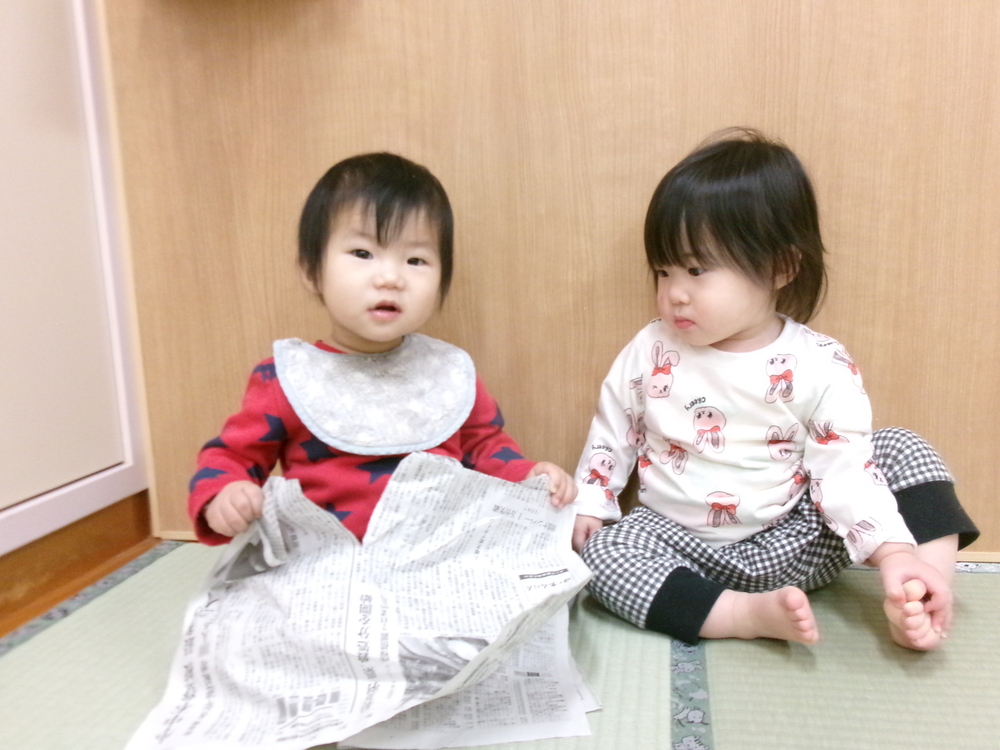 新聞紙遊び４