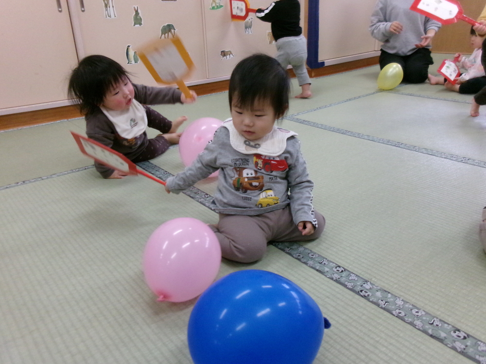 羽根つき５