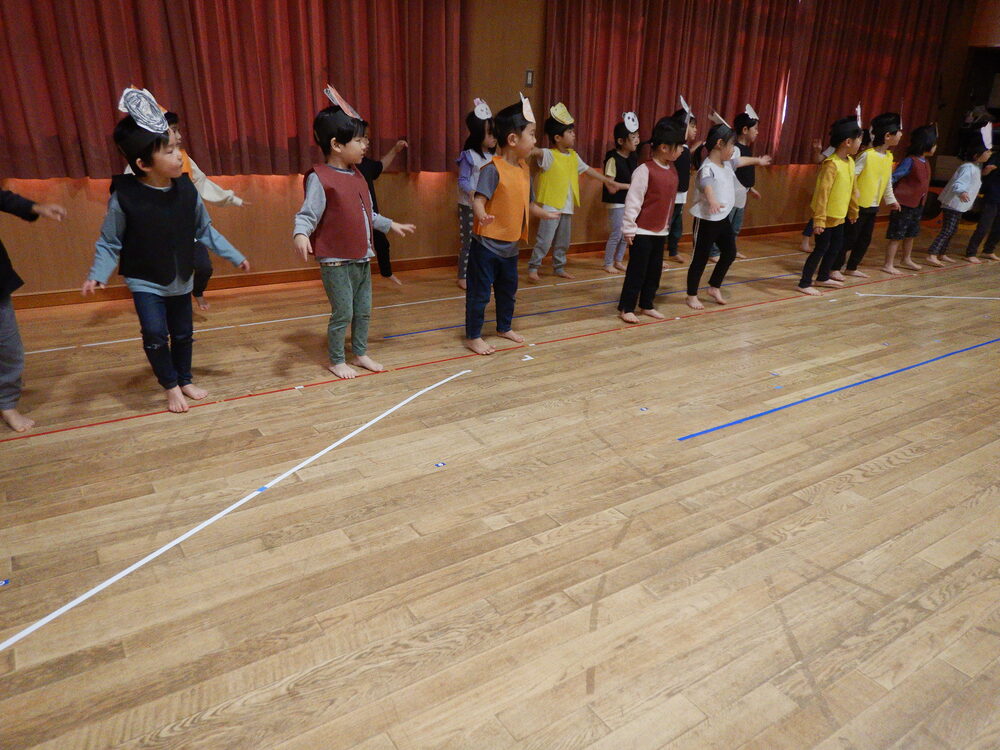 お楽しみ会ダンス (1)