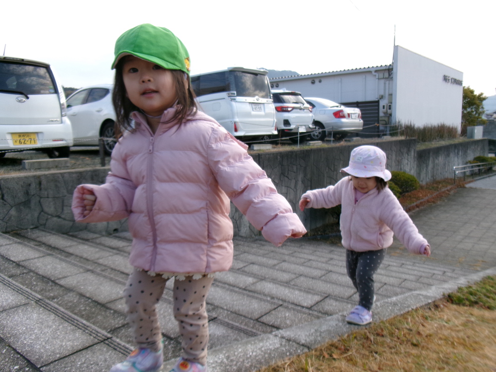 あすてらす公園で遊ぶ子ども (6)