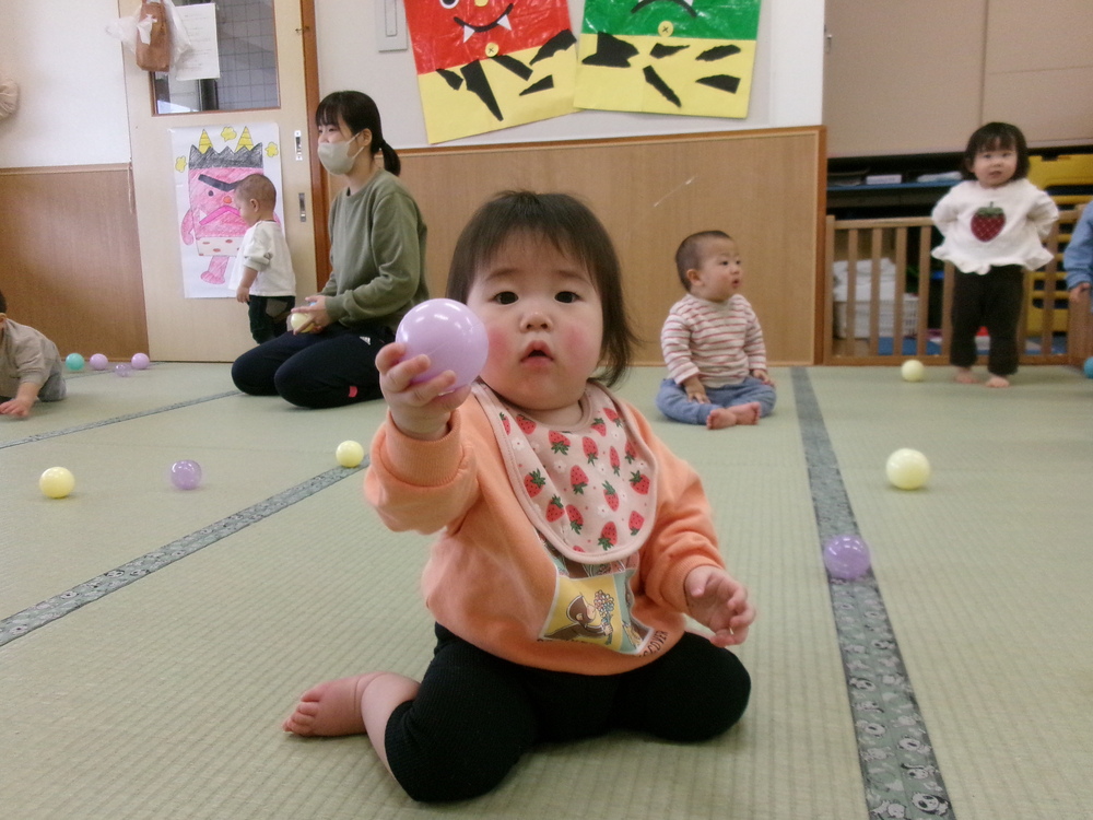 ボールを持つ