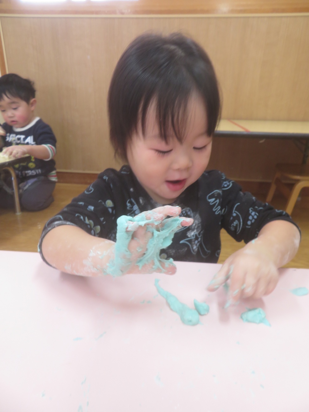 小麦粉粘土遊び