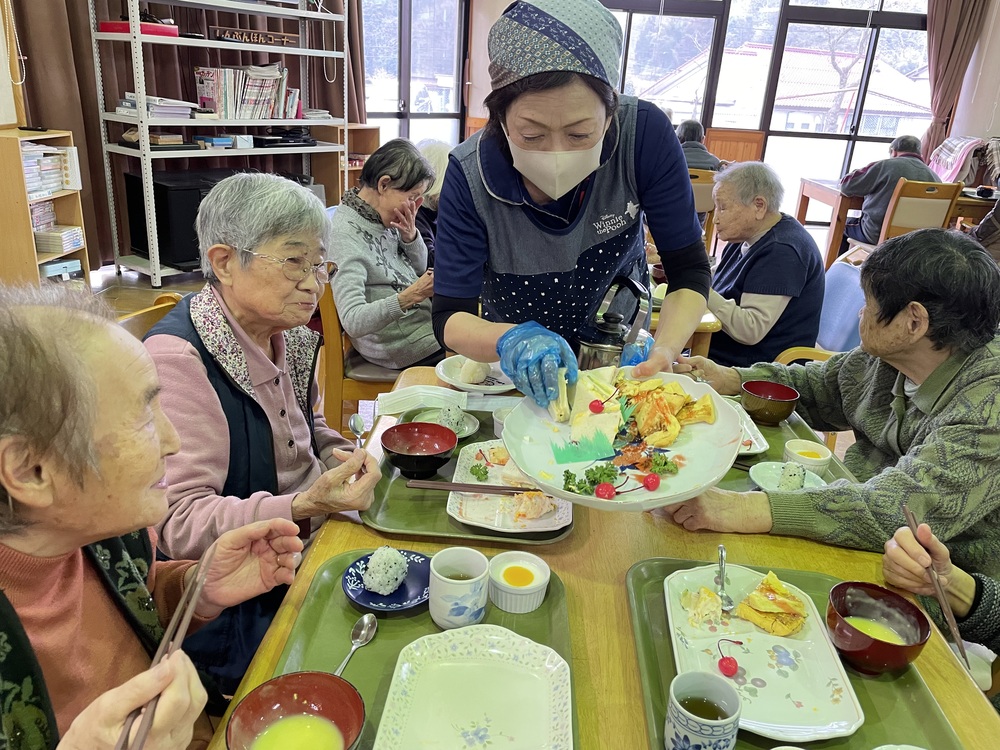 昼食の様子