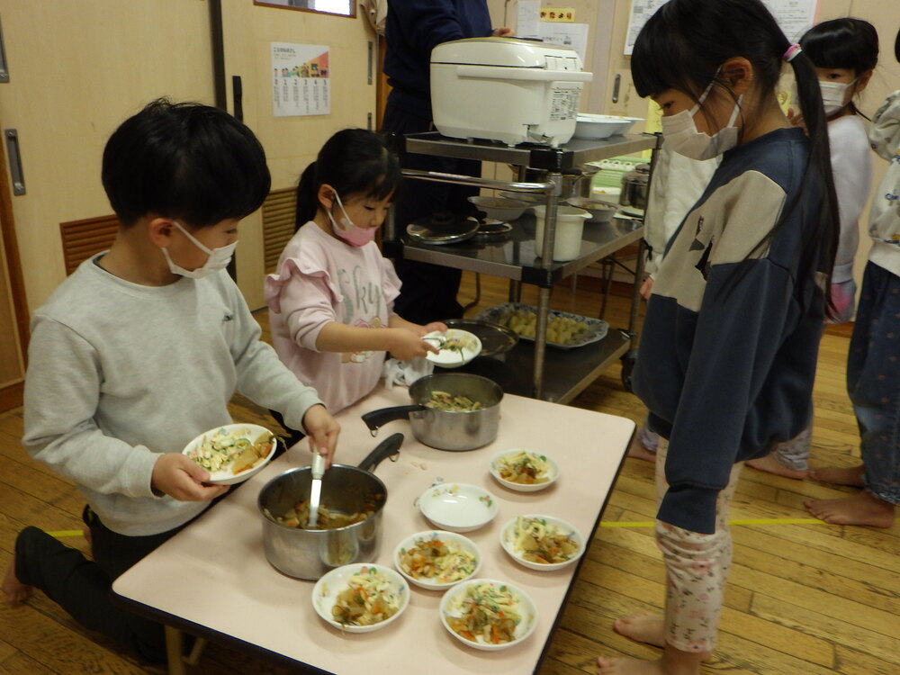 給食当番