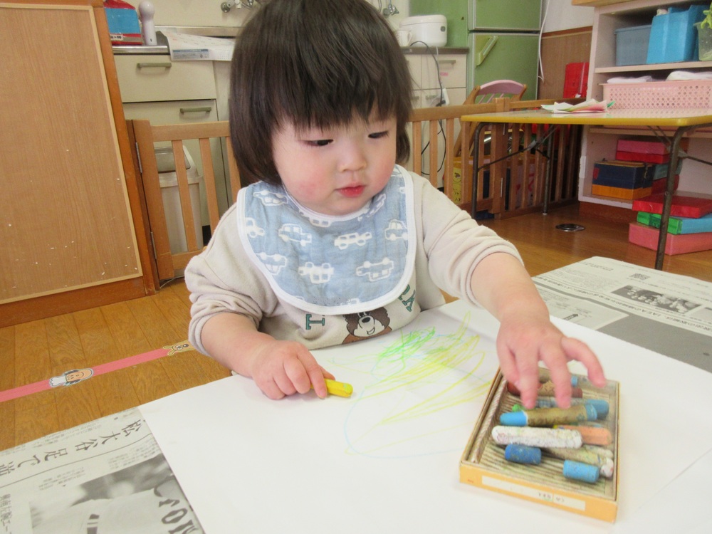 お絵かきの様子 (1)