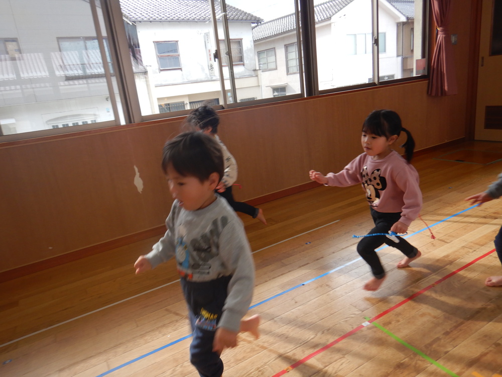 しっぽ取りゲーム