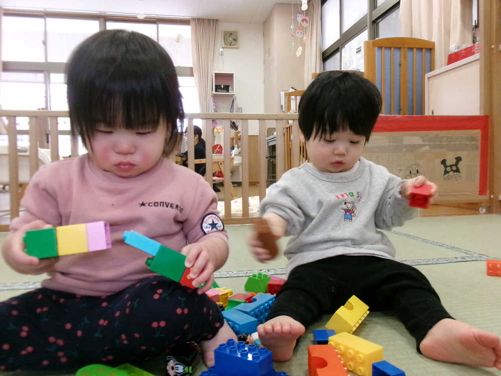 アンパンマンのブロックで遊ぶ