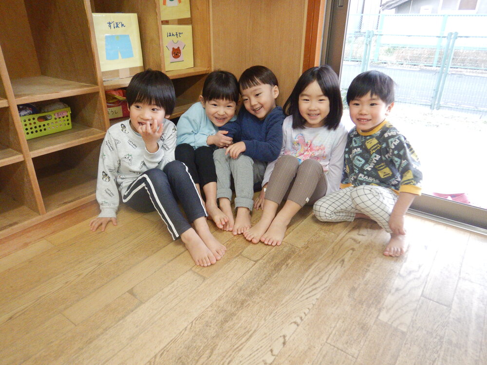 おしり鬼ごっこをしている様子 (3)