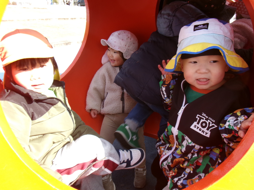 あすてらす公園で遊ぶ子ども (3)