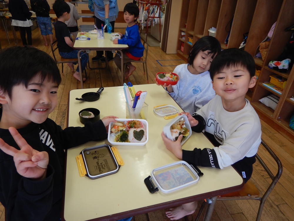 お弁当ごっこ (1)