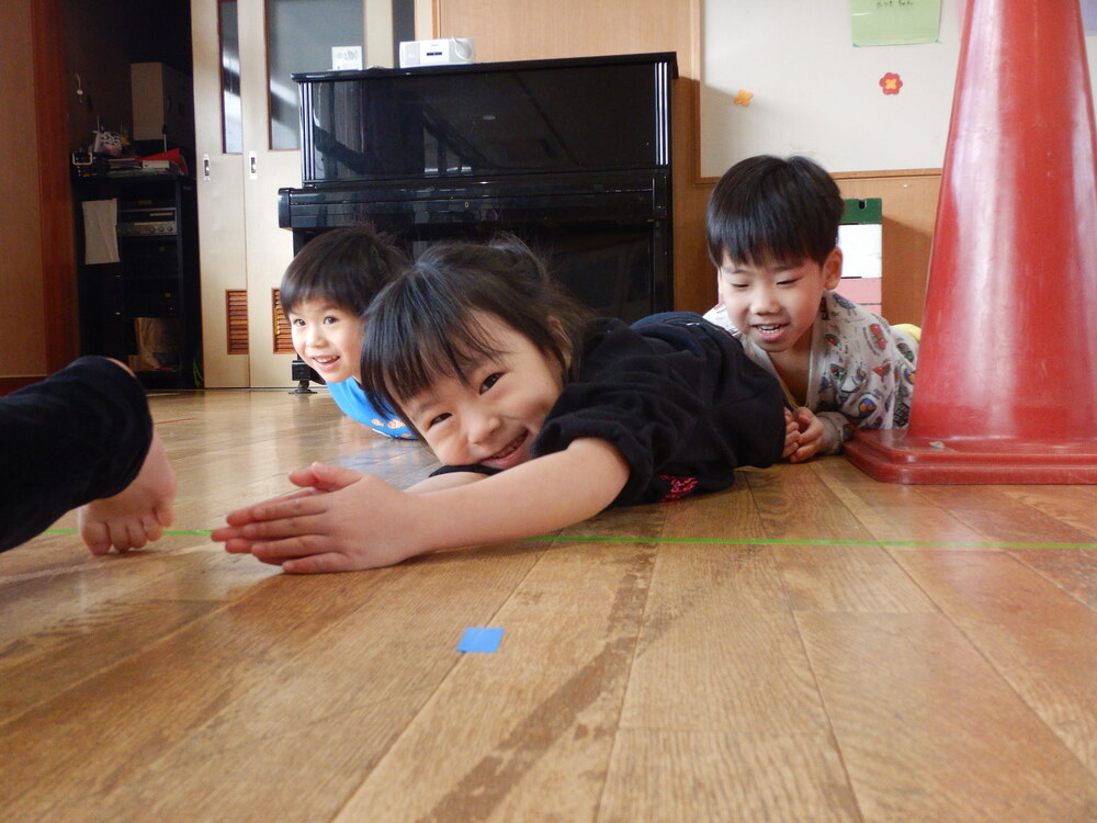まねっこ遊び (3)