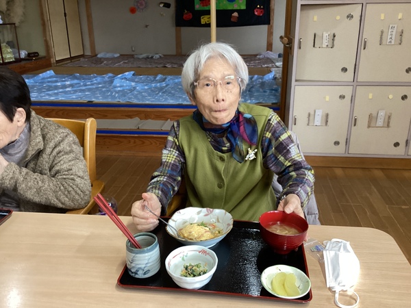 食事中の様子です