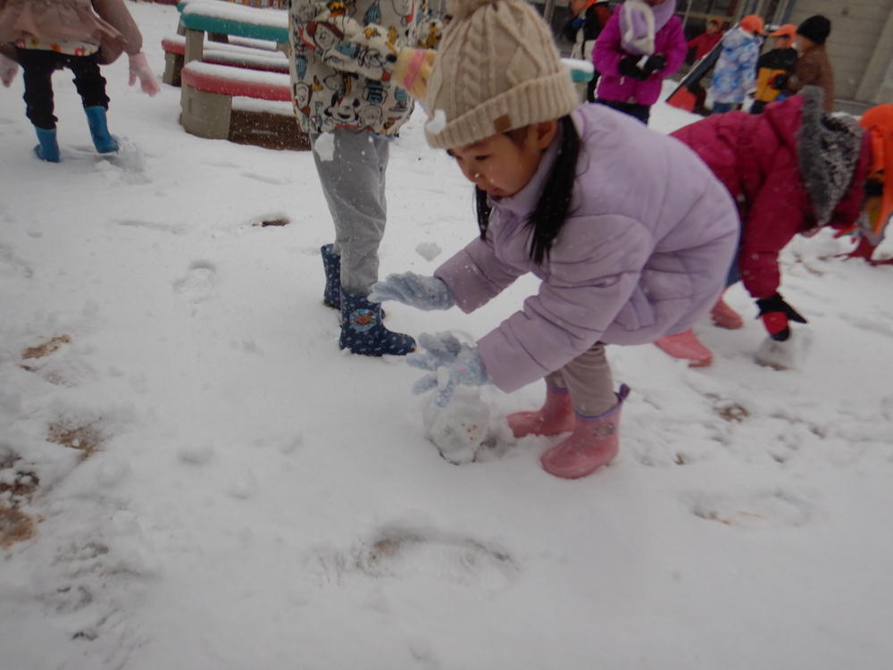 雪遊び