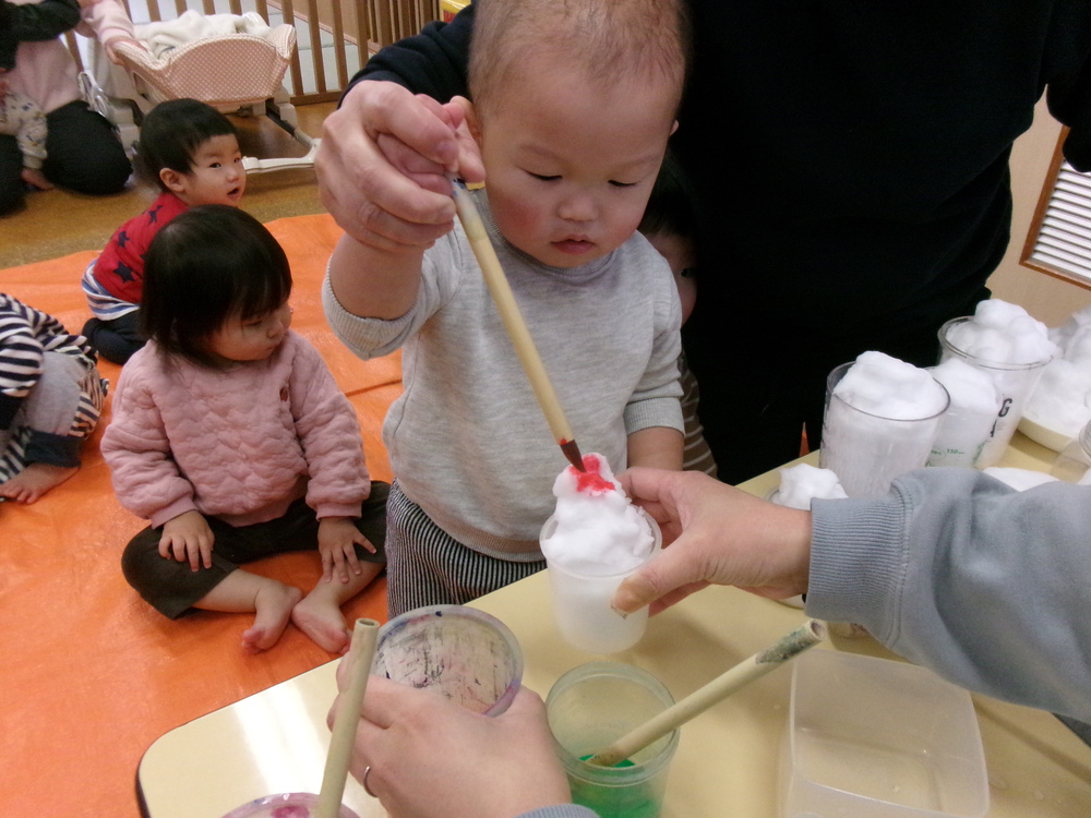 雪遊びの様子２