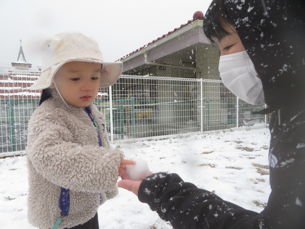 雪遊び (2)