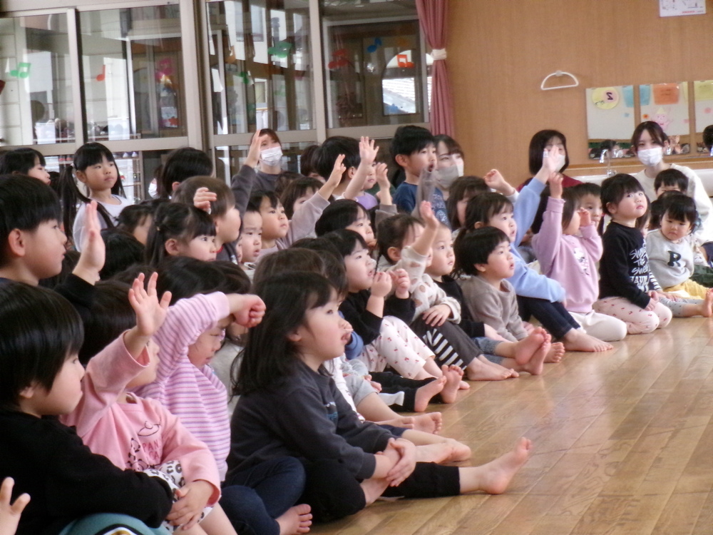 誕生会の様子 (5)