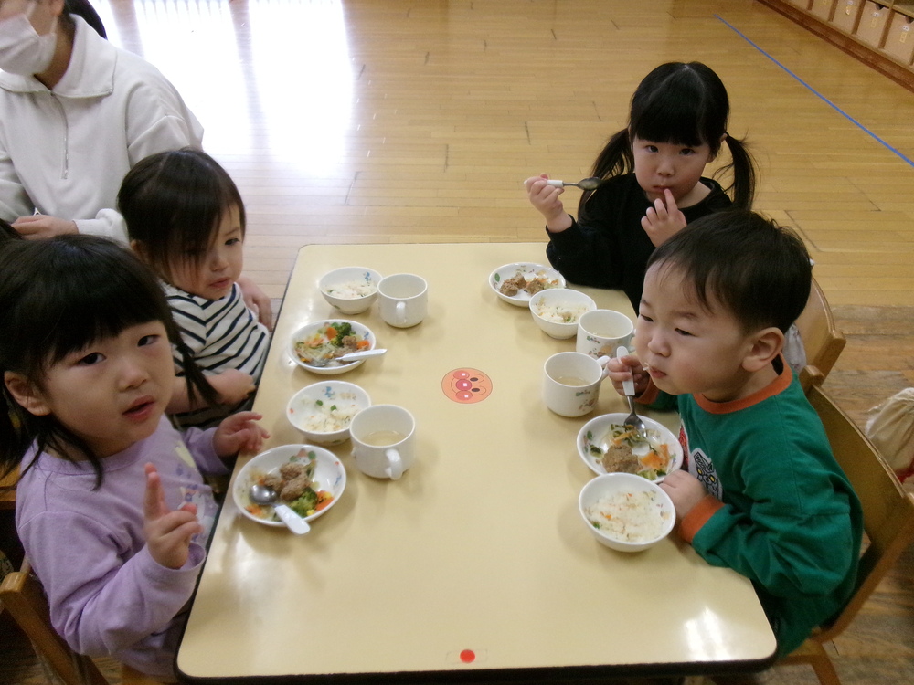 誕生会の様子 (11)