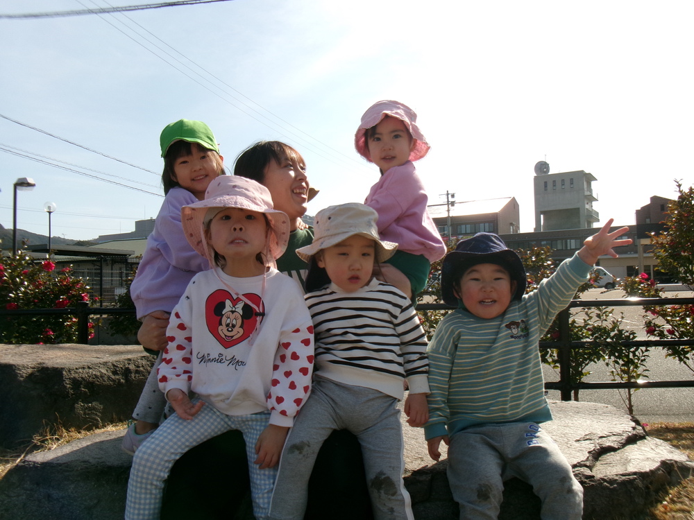 駅北公園で遊んでいる様子 (2)