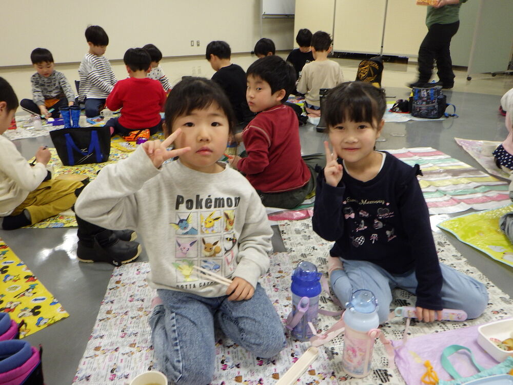雪遊びの様子