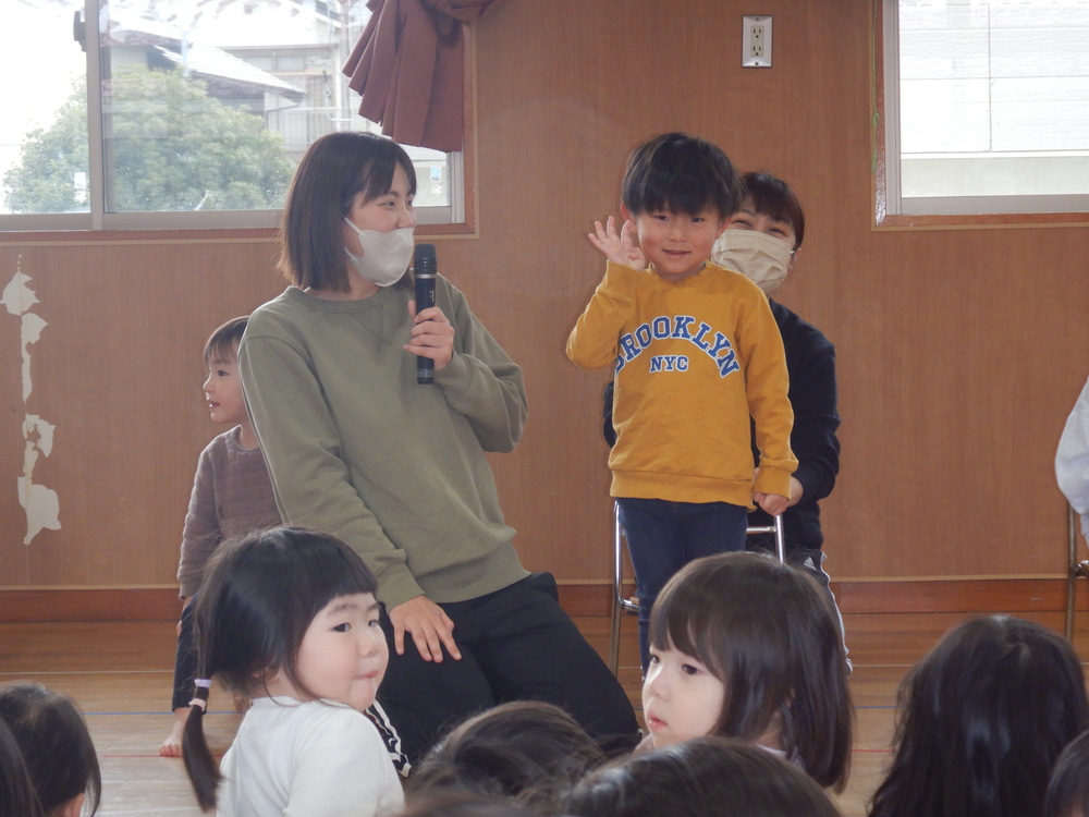 誕生会の様子 (2)