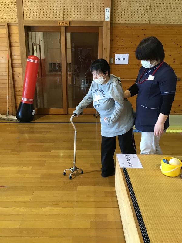 歩行中