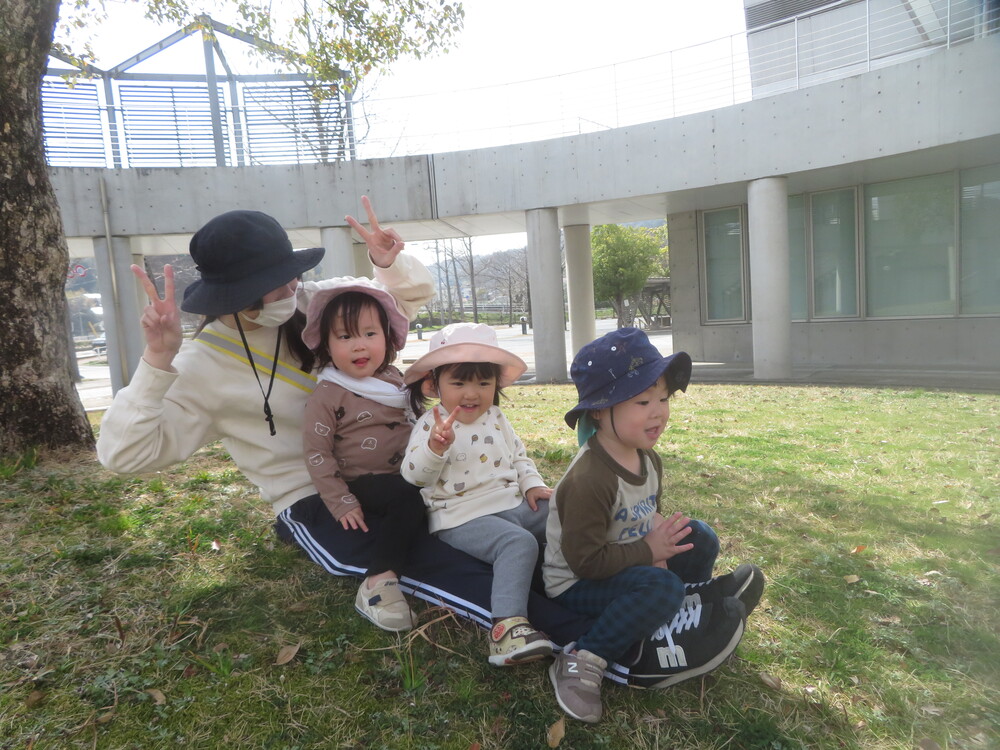 図書館へ散歩 (2)