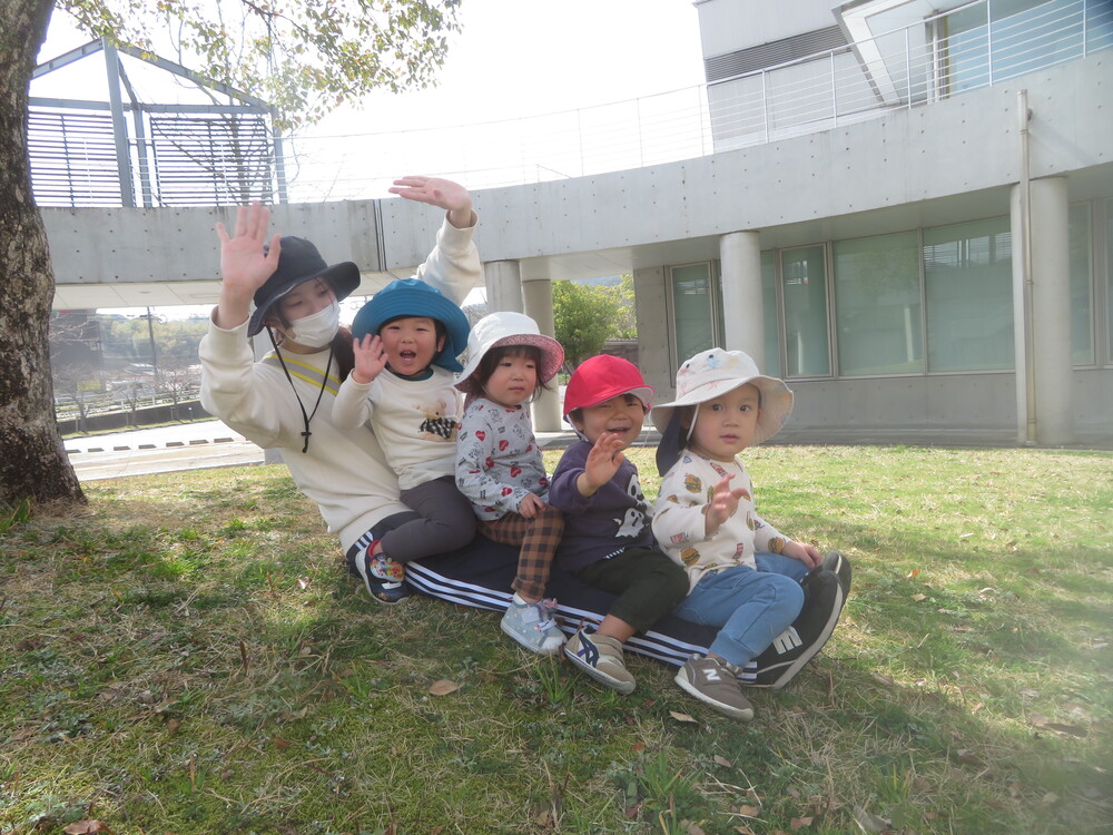 図書館へ散歩 (3)