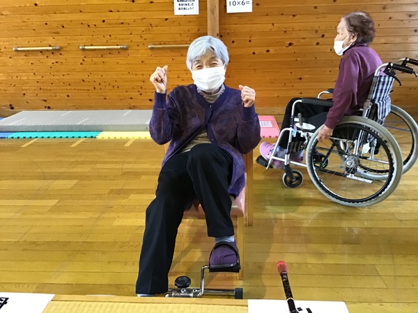 足漕ぎ、頑張ってます