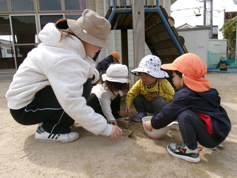 園庭遊びの様子