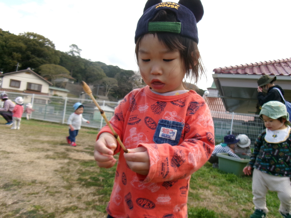 新園庭で遊ぶ