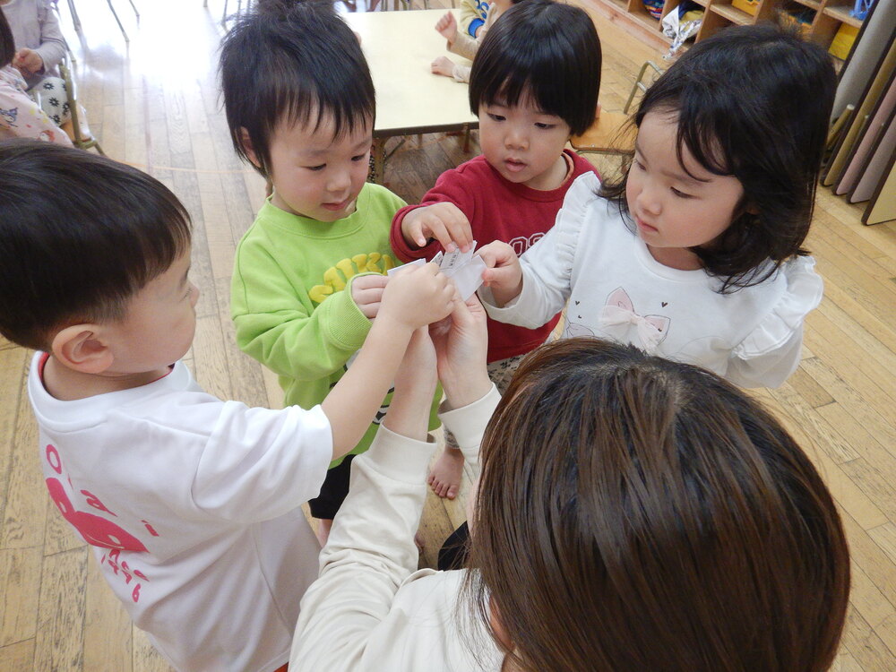 チームを決める子ども (5)