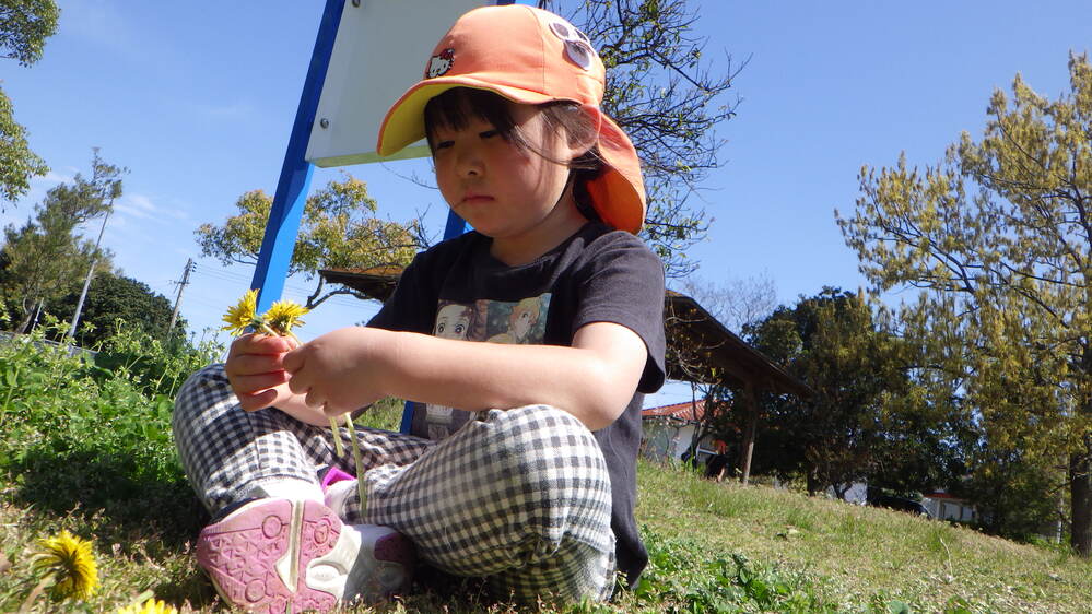 公園で遊ぶ子ども (2)