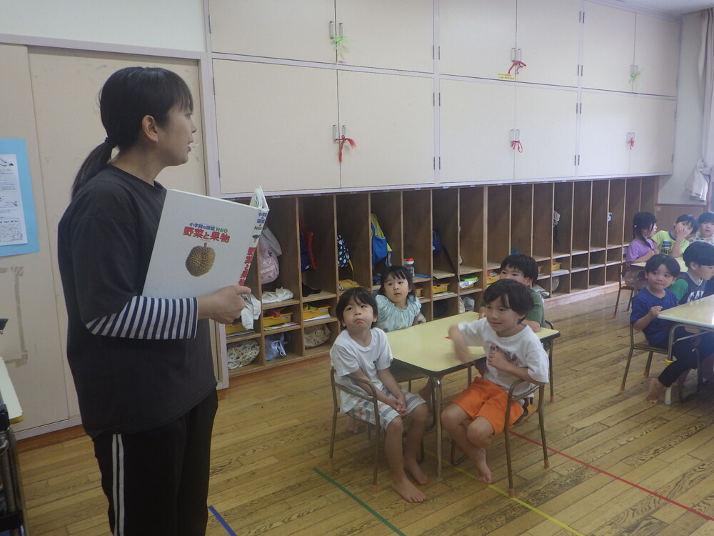 給食前の様子 (2)