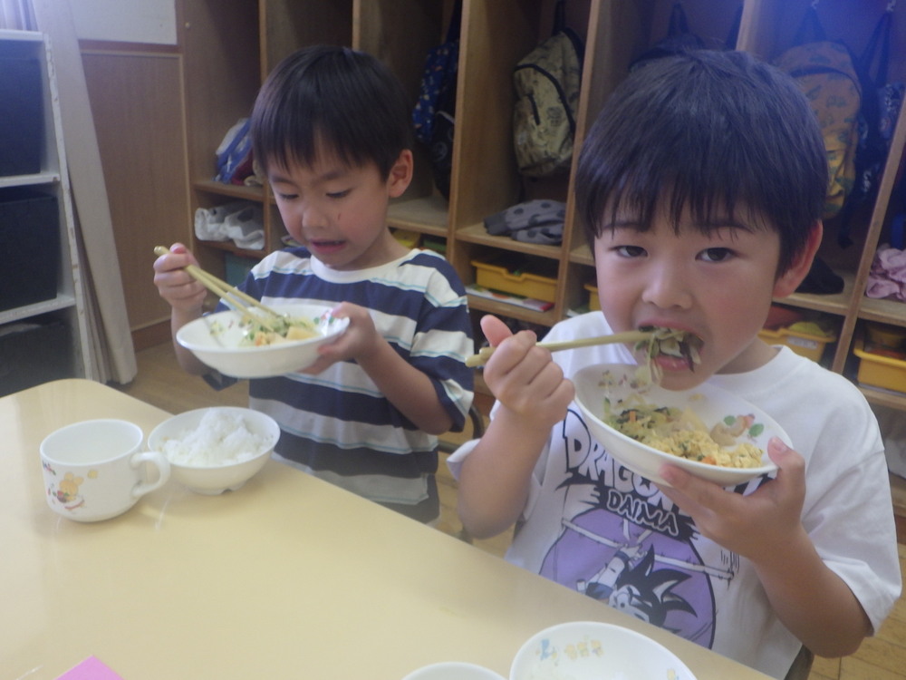 給食前の様子６
