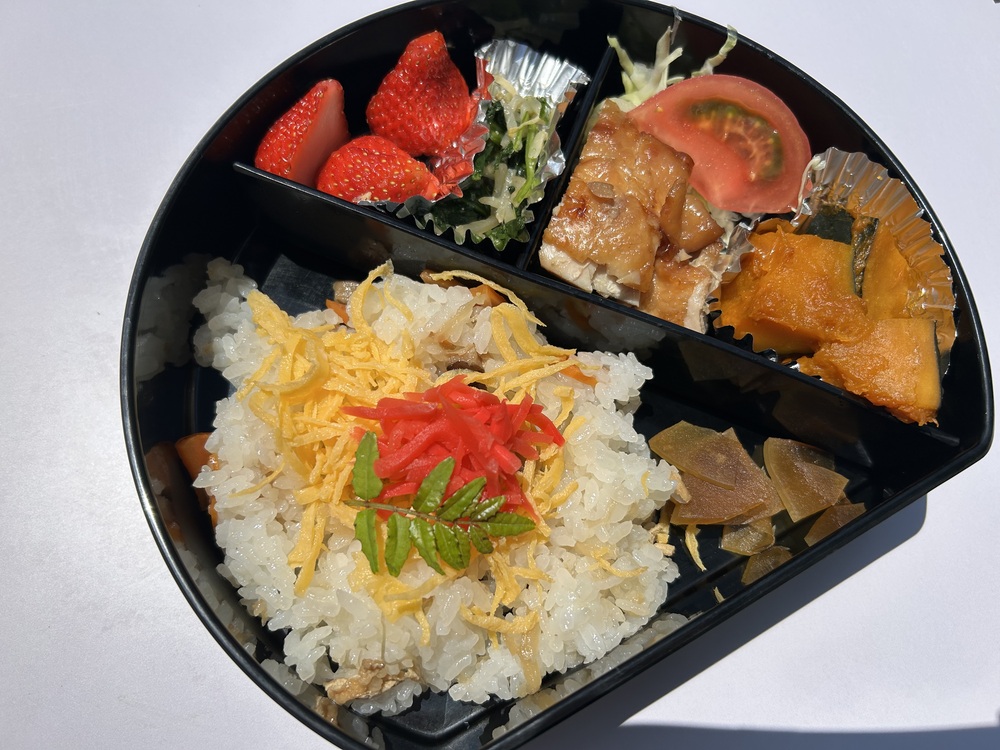 半月弁当