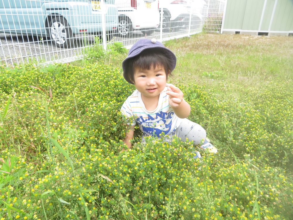 園庭あそびの様子 (3)