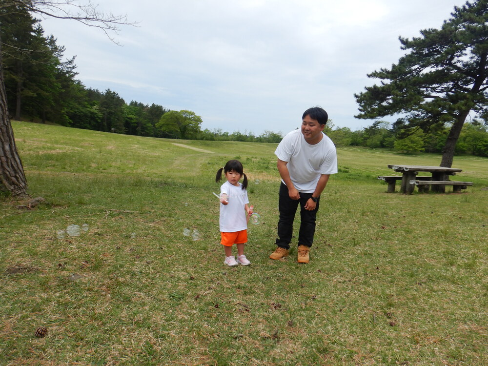北の原で遊ぶ子ども (2)