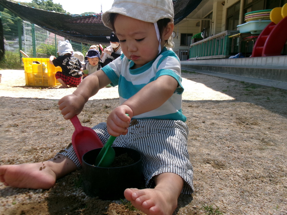 園庭遊び