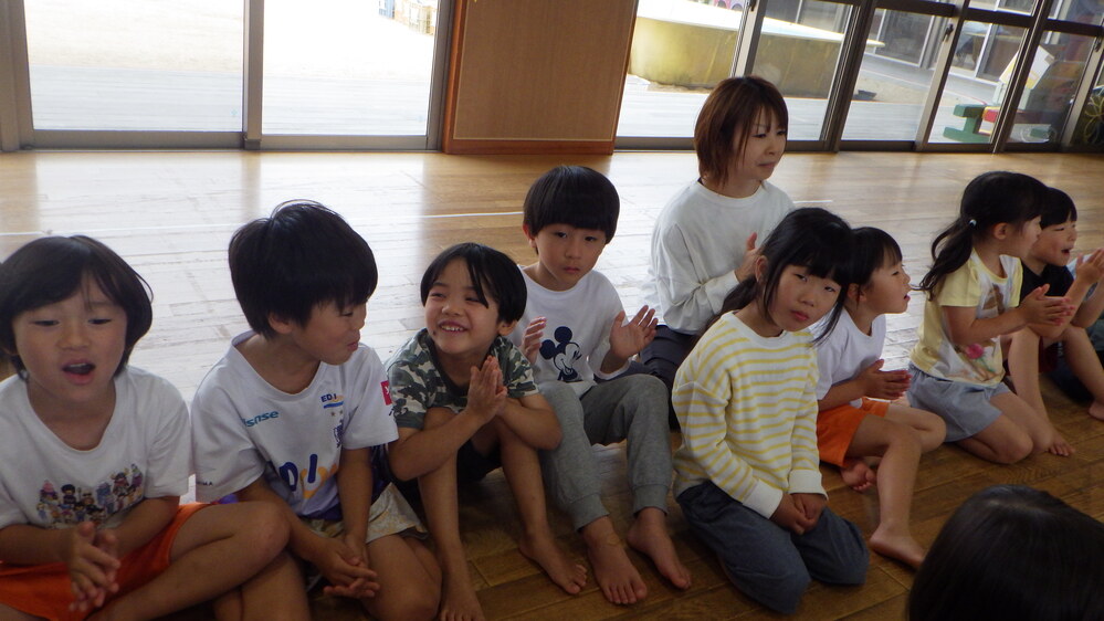 誕生会の様子 (3)