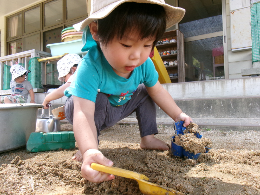 園庭遊びの様子