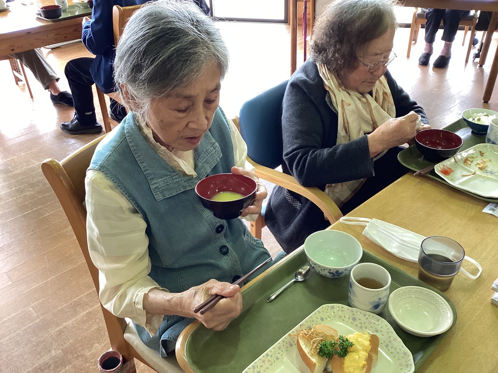 昼食