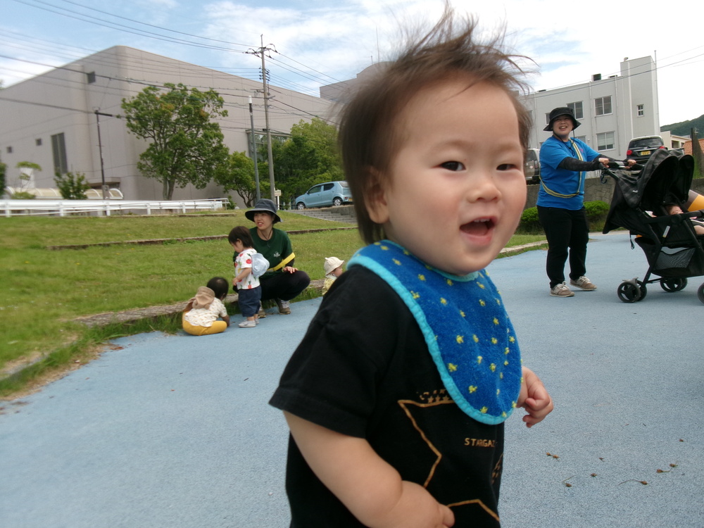 あすてらす公園で遊んでいる