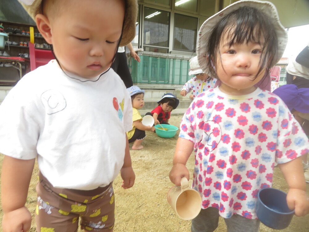 どろんこ遊びのようす (3)