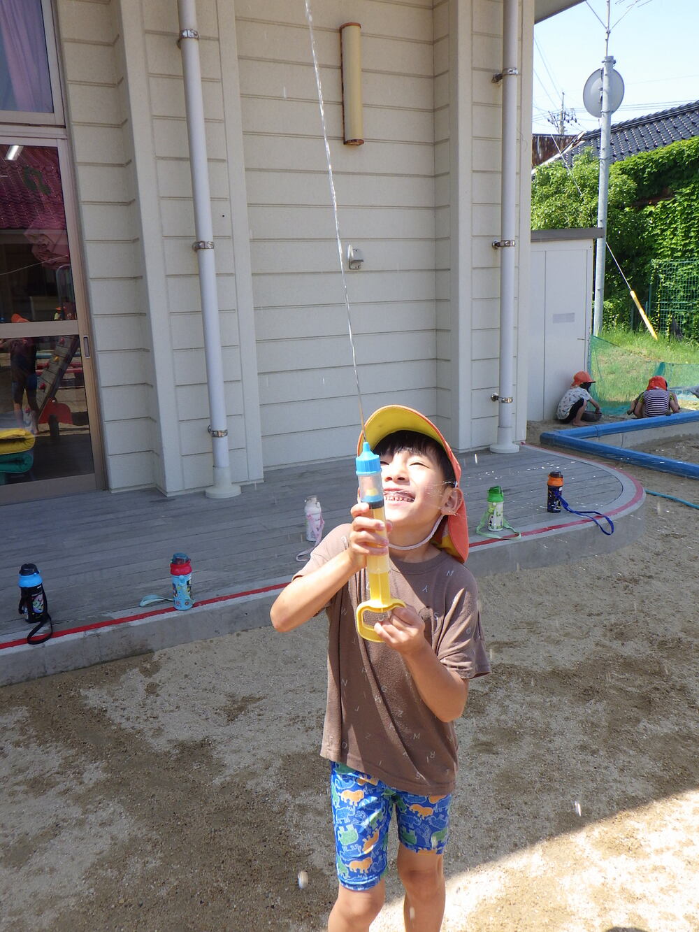 泥んこ遊びの様子3