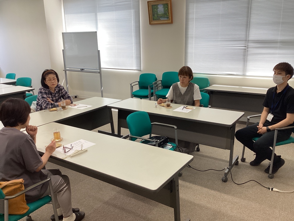 座談会
