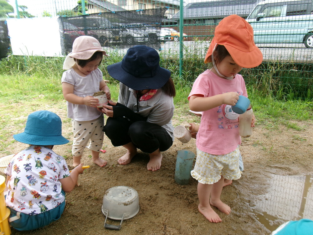 園庭遊びの様子