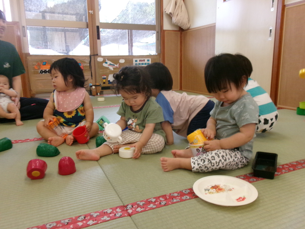 おままごとの様子 (4)