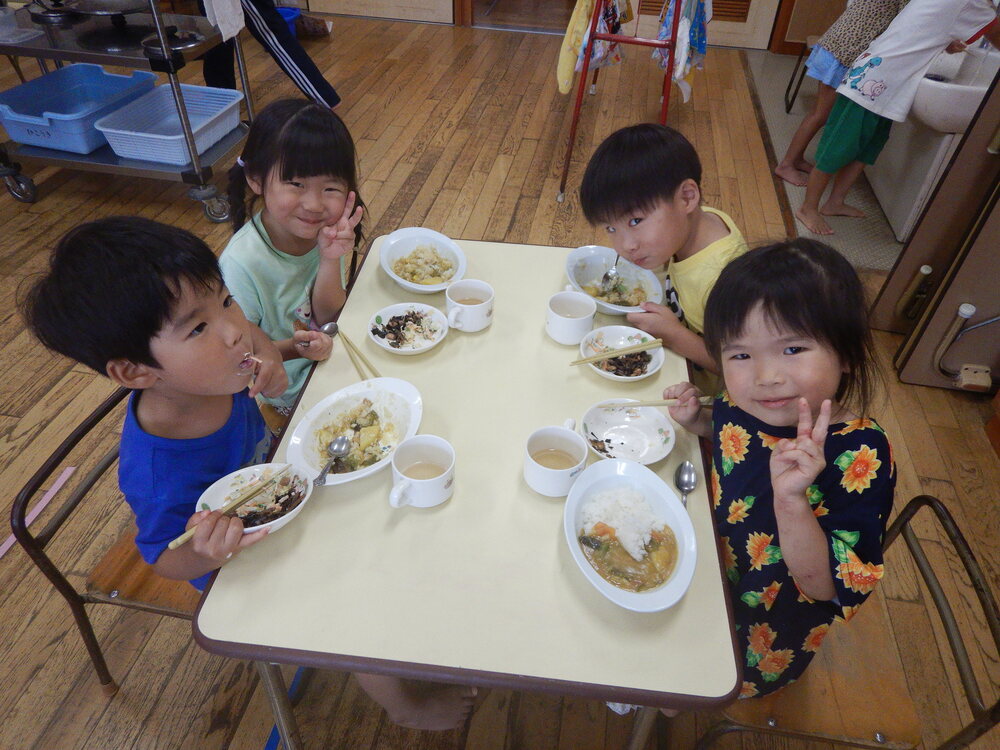 給食