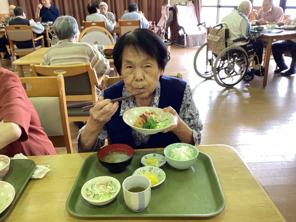 昼食